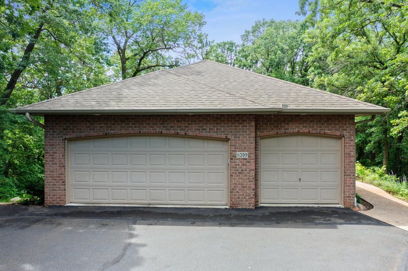 8399 Claymore Ct, Inver Grove Heights, MN 55076