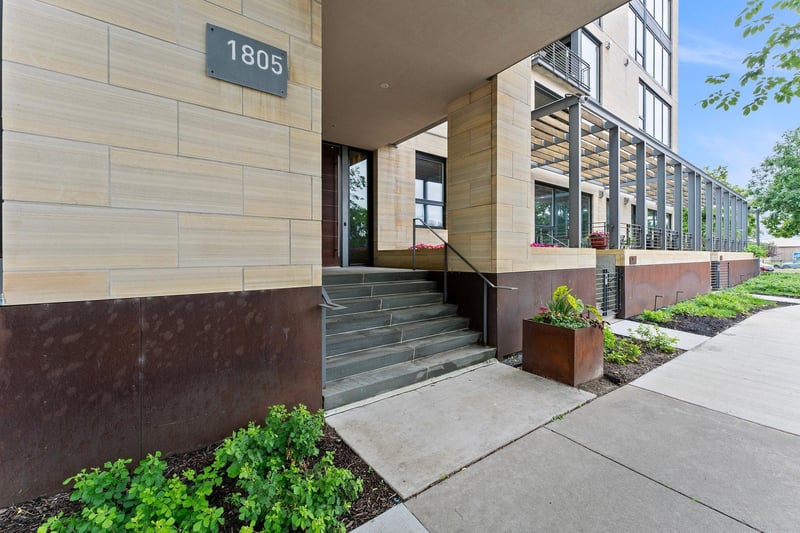 1805 W Lake St #503, Minneapolis, MN 55408