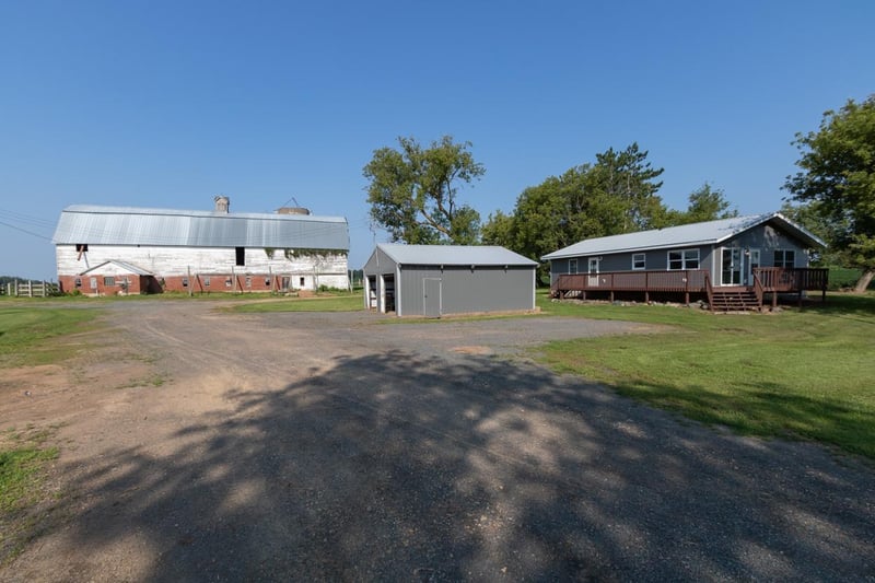 2121 Wi 35, Eureka, WI 54858