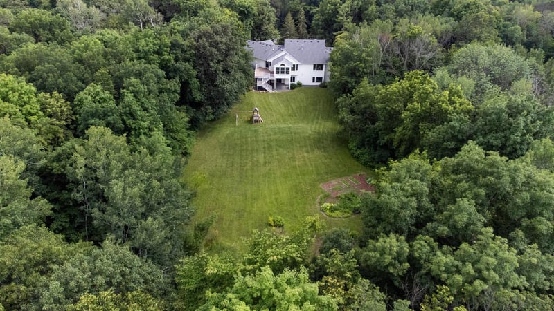 6140 Wood Hill Ln, Independence, MN 55359