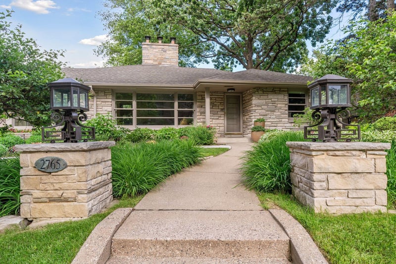 2765 Thomas Ave S, Minneapolis, MN 55416