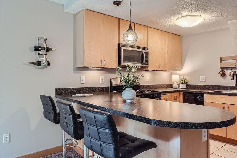 319 W 47th St #6, Minneapolis, MN 55419