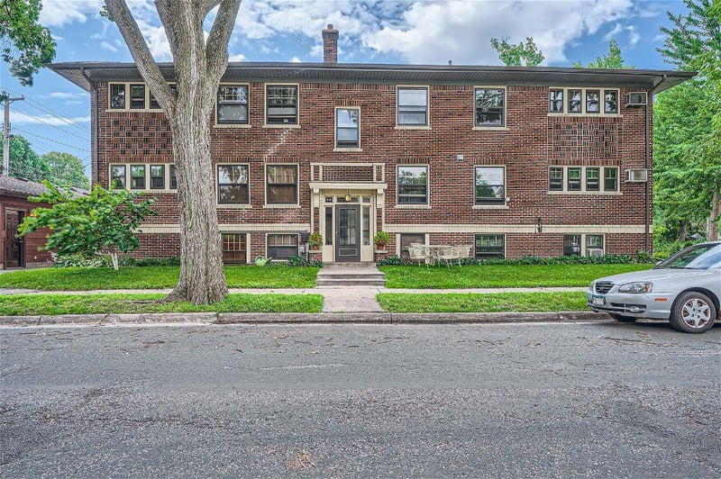 319 W 47th St #6, Minneapolis, MN 55419