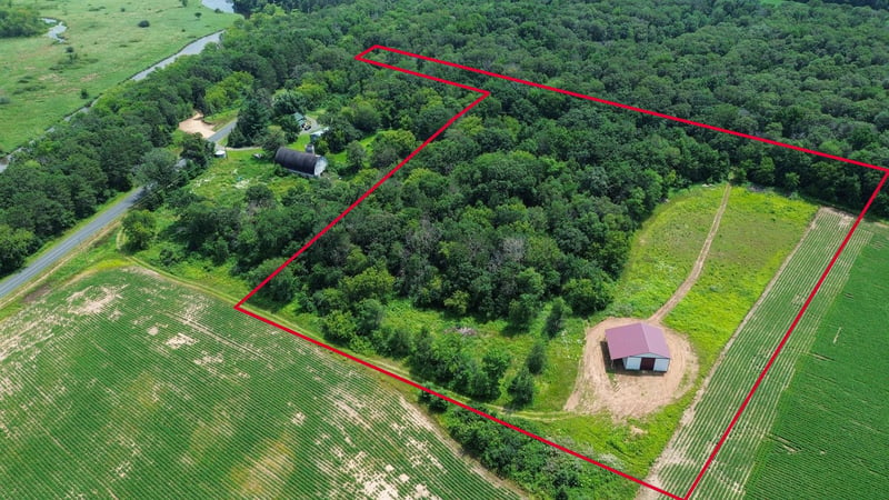 1726 W Church Rd, Star Prairie, WI 54026