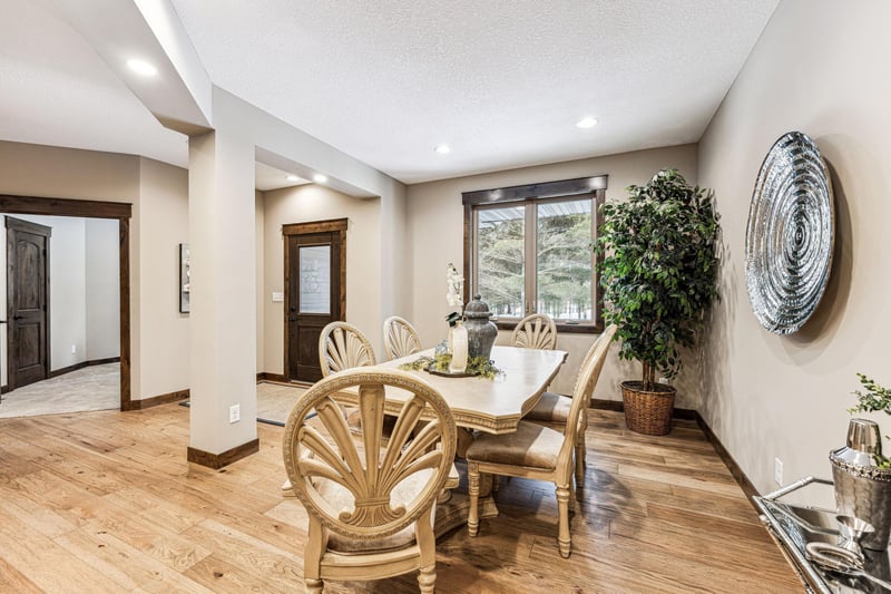 35902 Verdin St NW, Cambridge, MN 55008