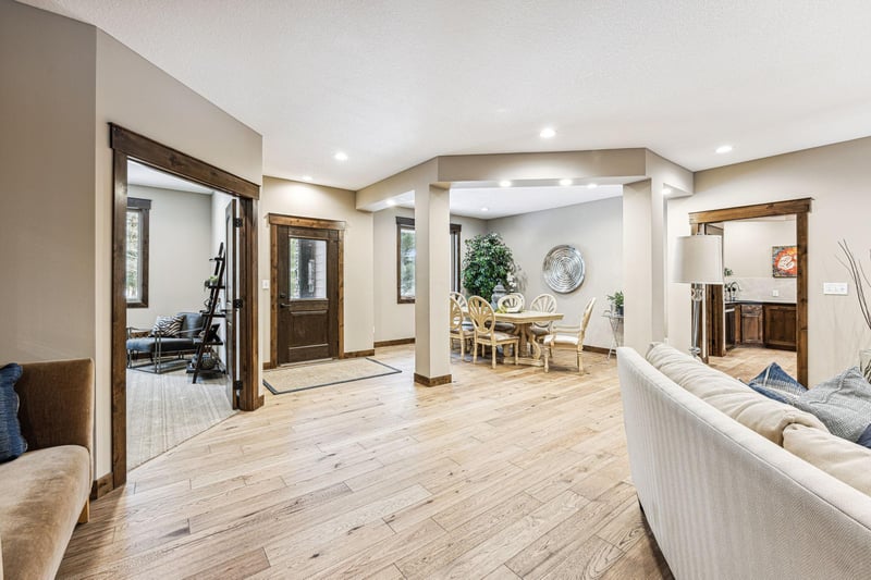 35902 Verdin St NW, Cambridge, MN 55008