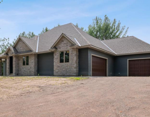 35902 Verdin St NW, Cambridge, MN 55008