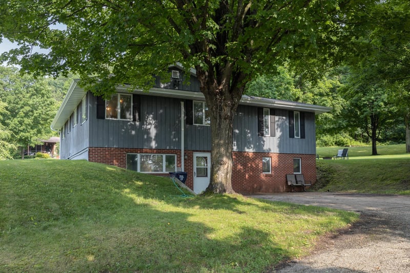 108 S Birch St, Elmwood, WI 54740
