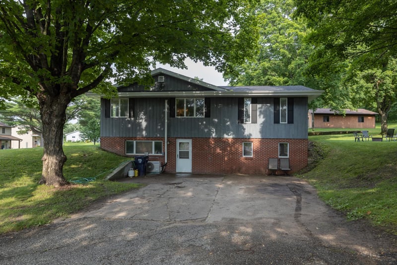 108 S Birch St, Elmwood, WI 54740