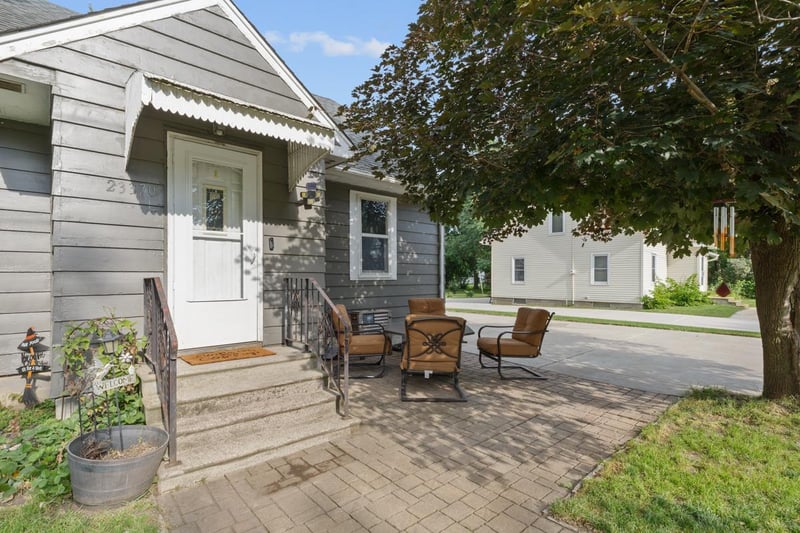 23370 Farwell Ave, Warsaw, MN 55087