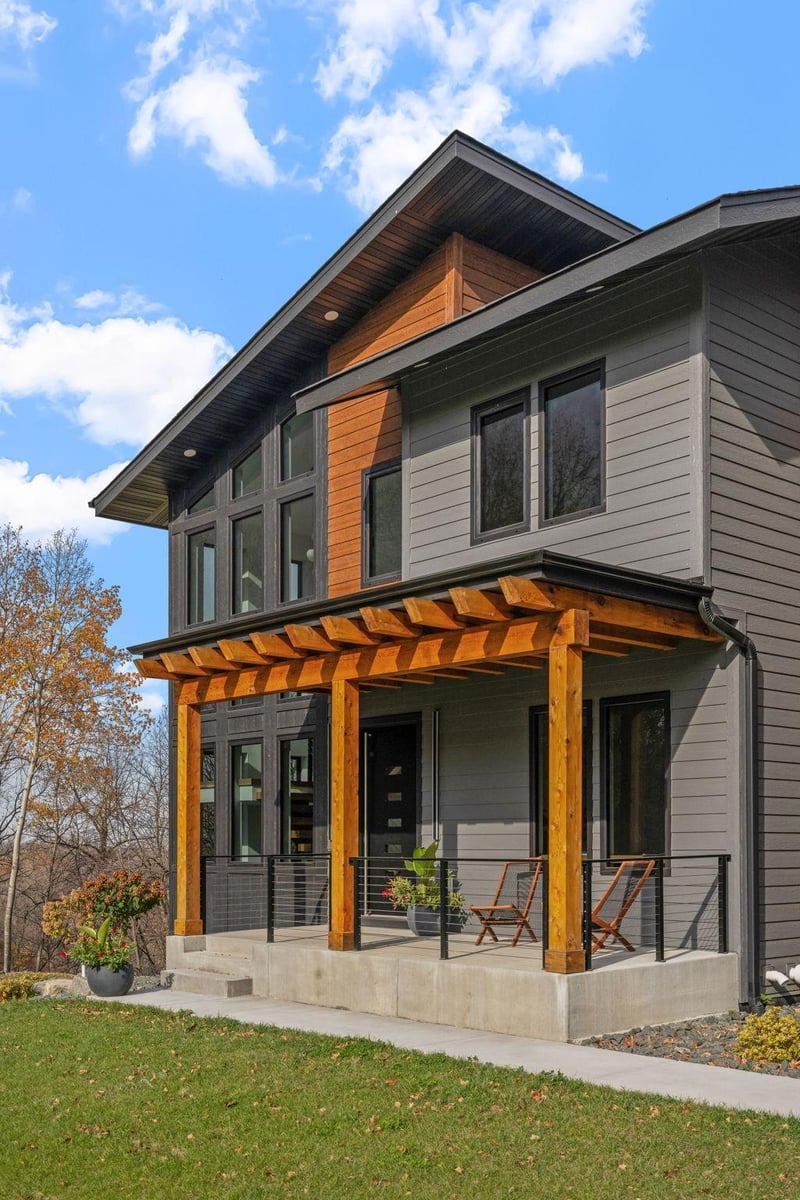 6190 Cardinal Rd, Excelsior, MN 55331