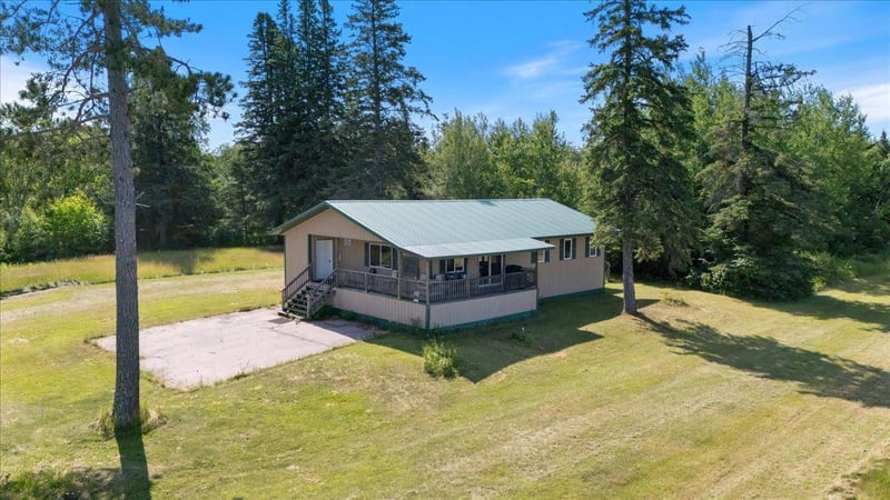 11185 Jack Pine Ln, Angora, MN 55703