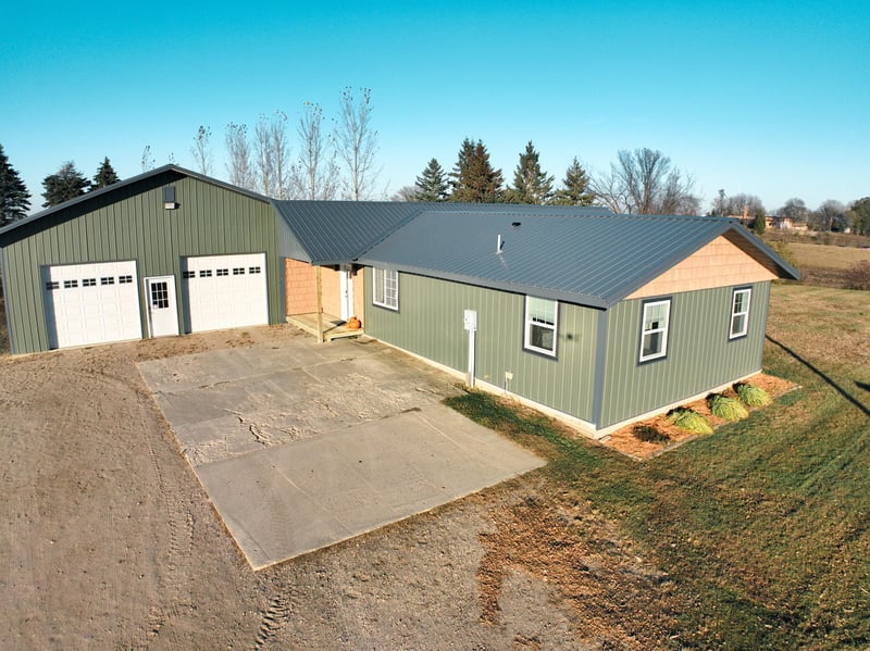 92 Front St NW, Sunburg, MN 56289