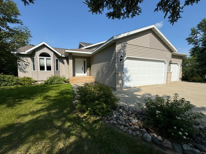 30225 Wing Trl, Vergas, MN 56587
