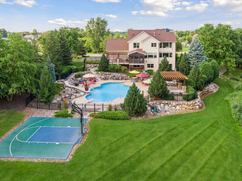 1632 86th Ct E, Inver Grove Heights, MN 55077