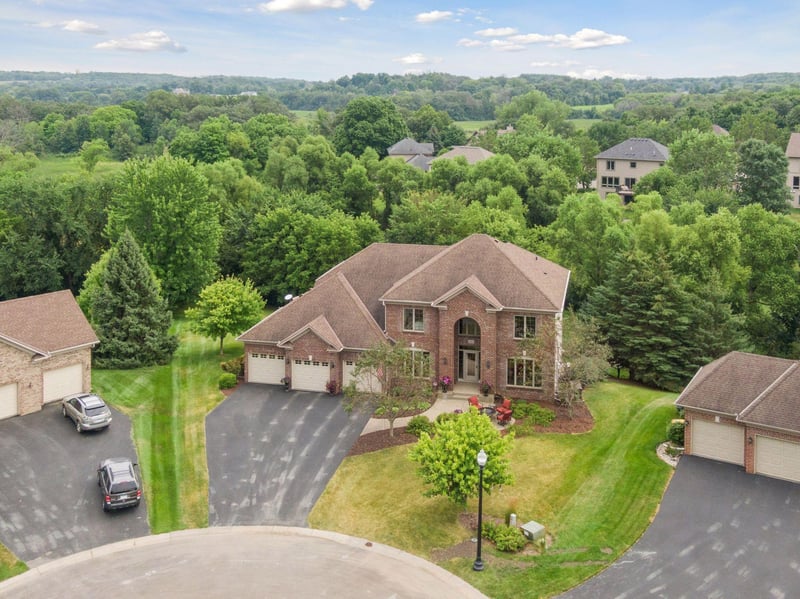 8061 Stone Creek Ct, Saint Bonifacius, MN 55375