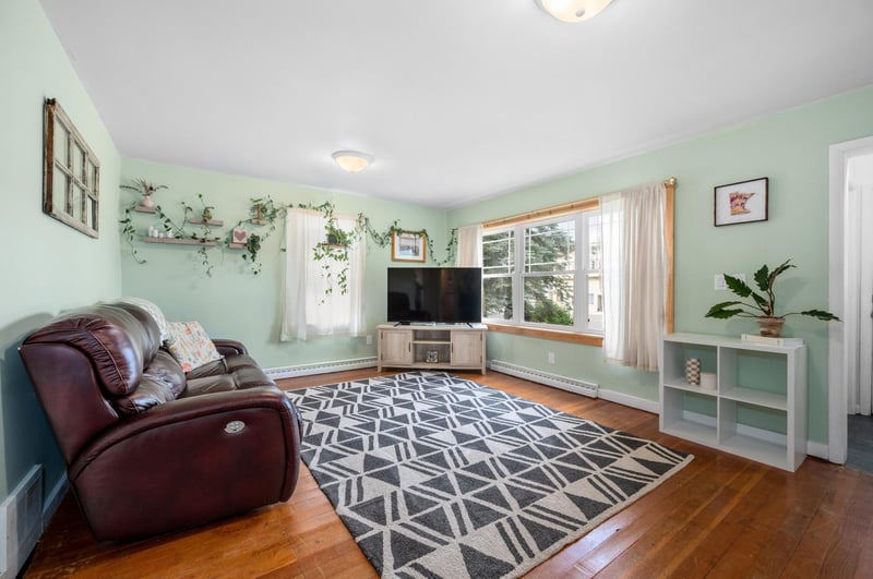 104 Alice Ave, Marble, MN 55764
