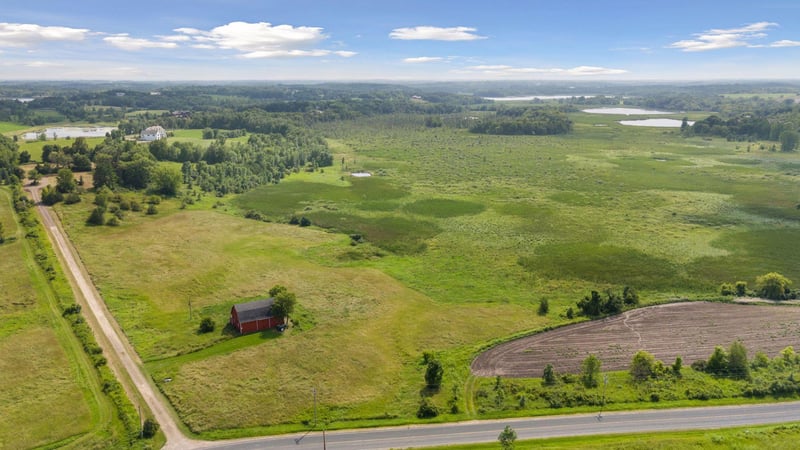 2805 Pioneer Trl, Medina, MN 55340