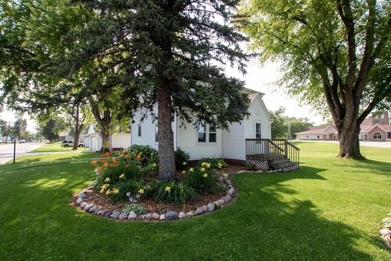 711 Lakeview St, Lake Lillian, MN 56253