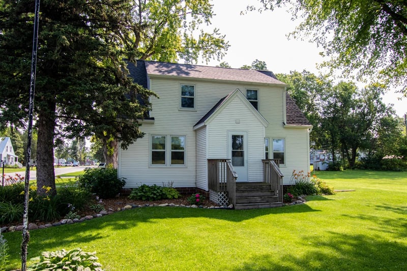 711 Lakeview St, Lake Lillian, MN 56253