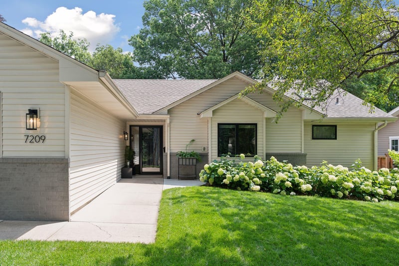 7209 Logan Ave S, Richfield, MN 55423