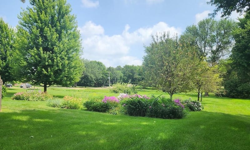 306 Golf Course Rd, Mountain Lake, MN 56159