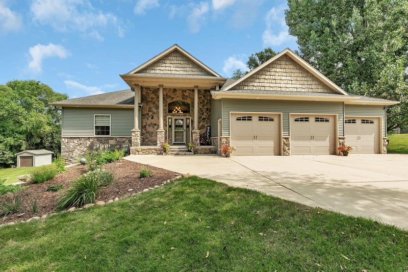 19054 Emerson Rd, Clearwater, MN 55320