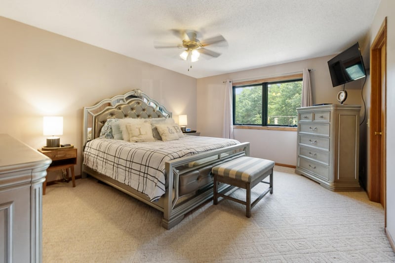 10637 E Shore Dr, Merrifield, MN 56465