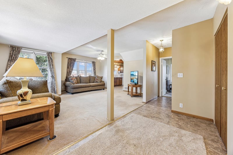305 Jefferson Ave S, Edina, MN 55343