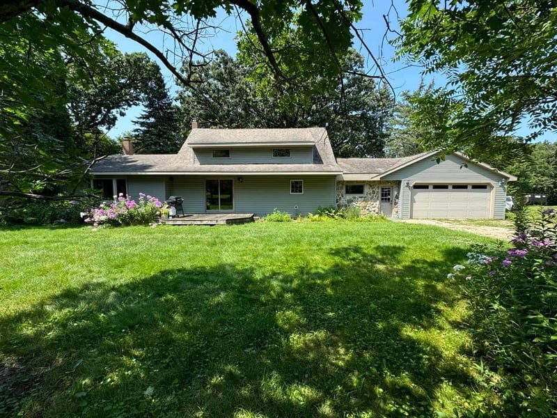16615 260th Ave, New Richland, MN 56072
