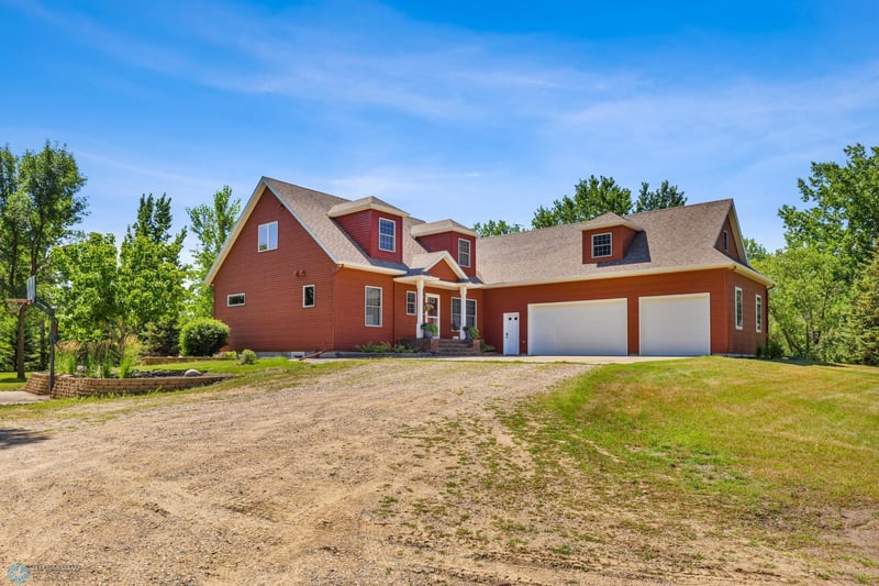 19485 Us Hwy 10, Hawley, MN 56549