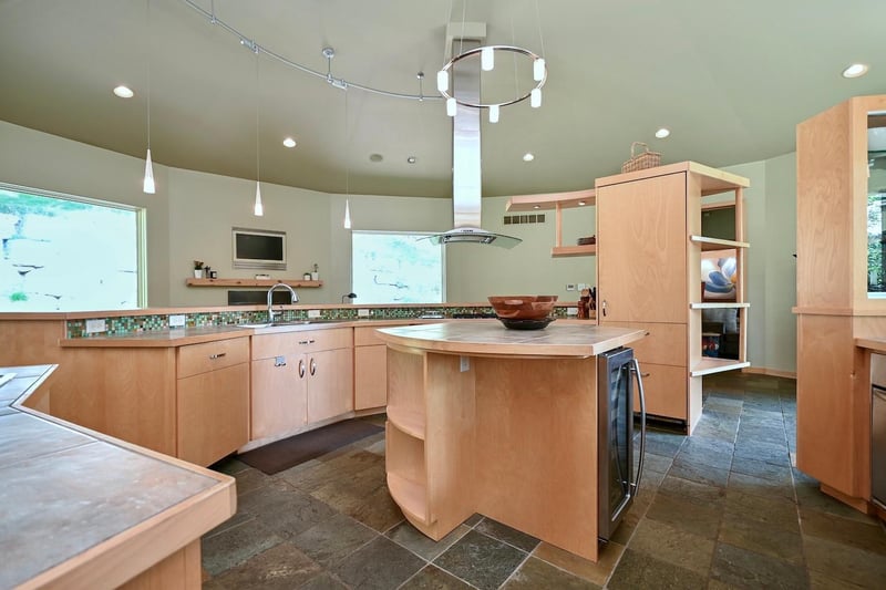 23277 Blackberry Rd, Winona, MN 55987