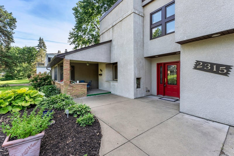 2315 York Ave N, Minneapolis, MN 55422