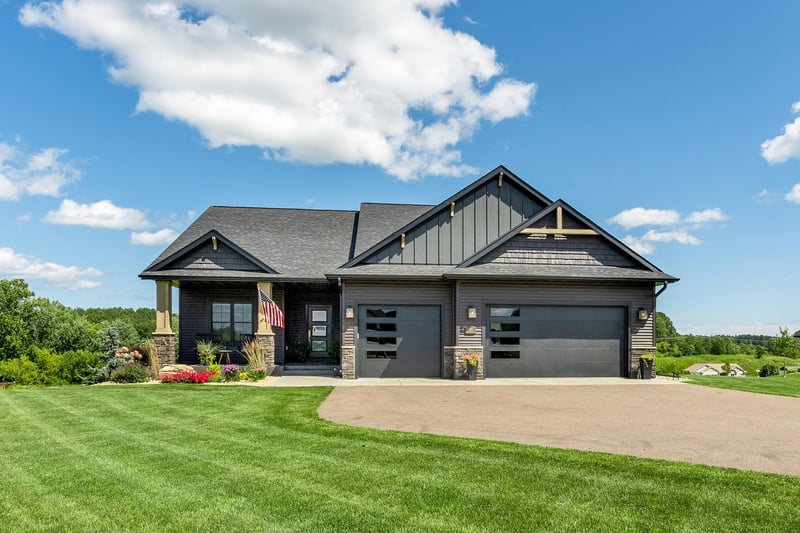 S8917 Chestnut Rd, Eau Claire, WI 54701
