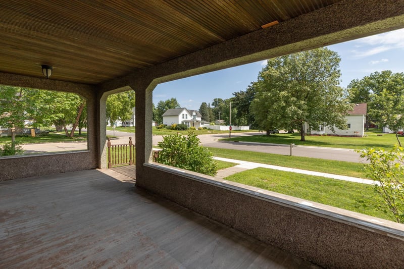 105 Main St S, Dover, MN 55929