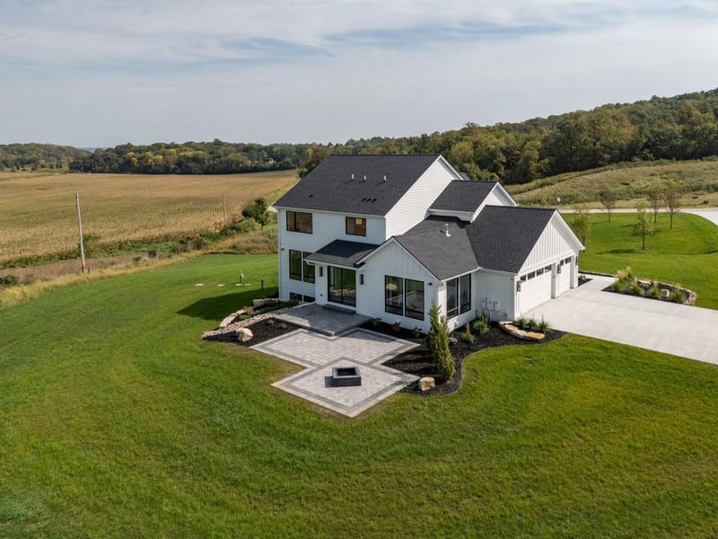 4921 8th St SW, Rochester, MN 55902