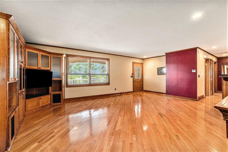 1101 110th Ave, Luverne, MN 56156