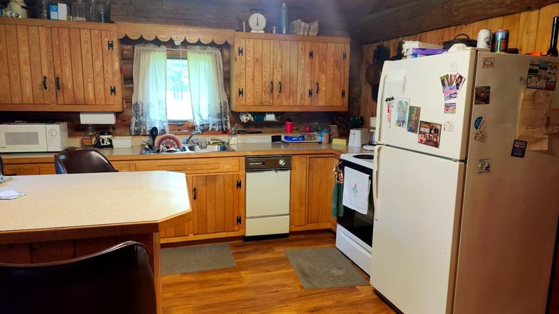 9046 Savage Rd, Angora, MN 55703