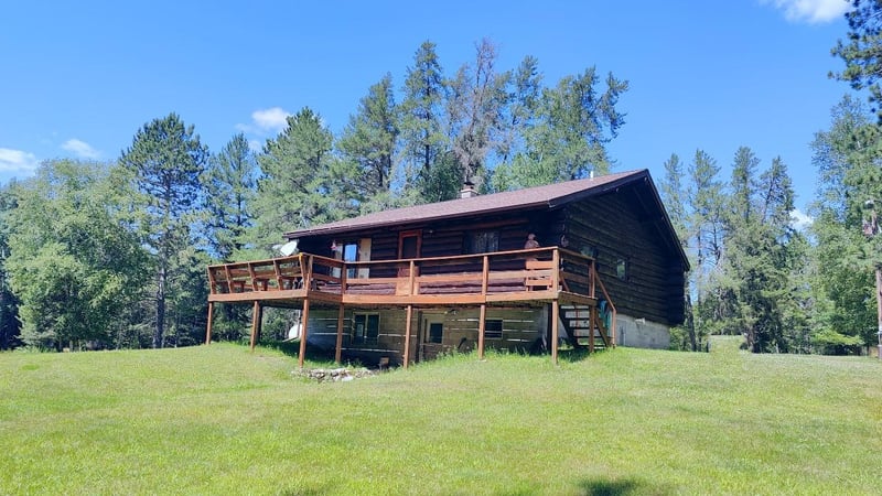 9046 Savage Rd, Angora, MN 55703