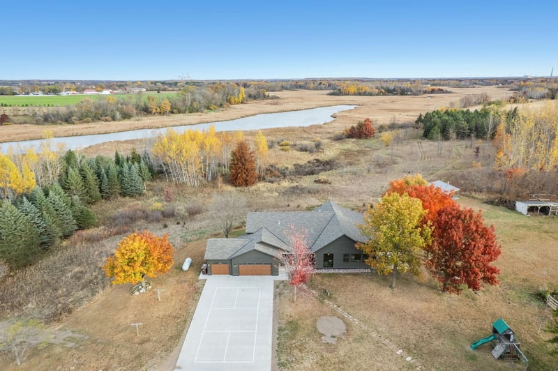 764 County Road 39 NE, Monticello, MN 55362