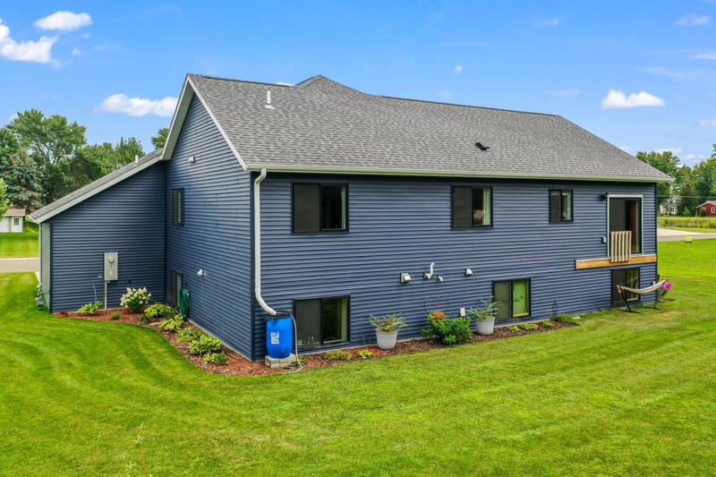 201 6th St NW, Blooming Prairie, MN 55917