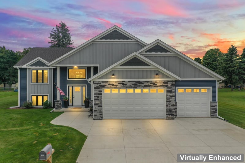 201 6th St NW, Blooming Prairie, MN 55917