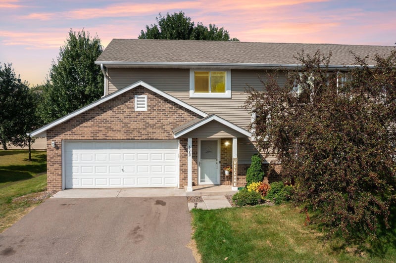 6389 207th St N, Forest Lake, MN 55025