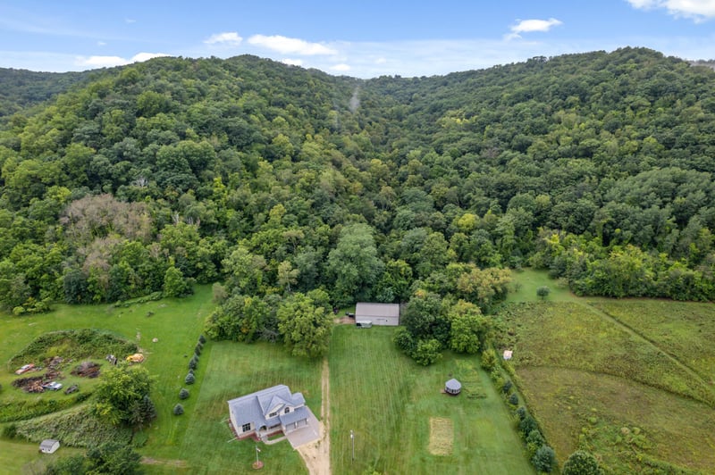 24141 E Burns Valley Rd, Winona, MN 55987