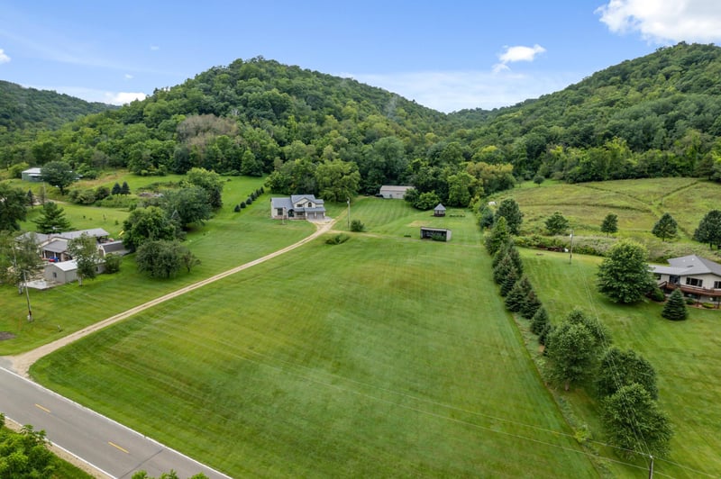 24141 E Burns Valley Rd, Winona, MN 55987