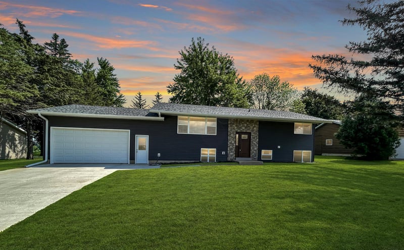 2052 Highway 75, Canby, MN 56220
