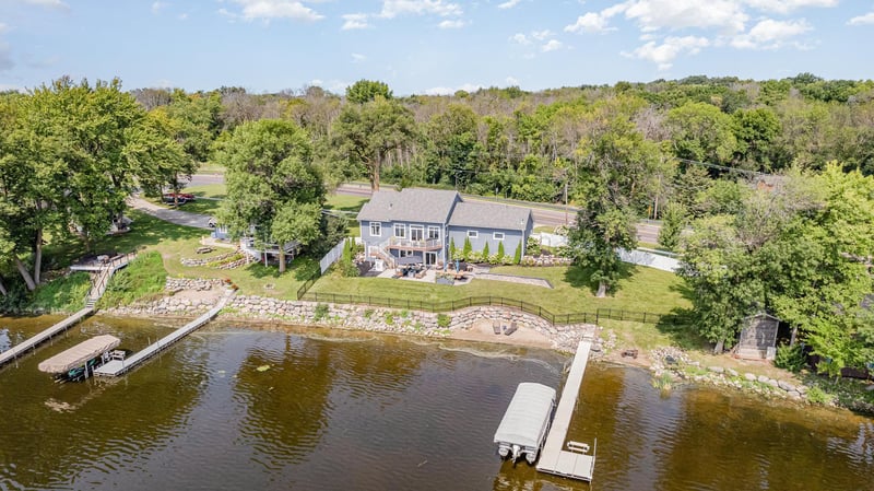 1875 Shoreline Blvd, Shakopee, MN 55379