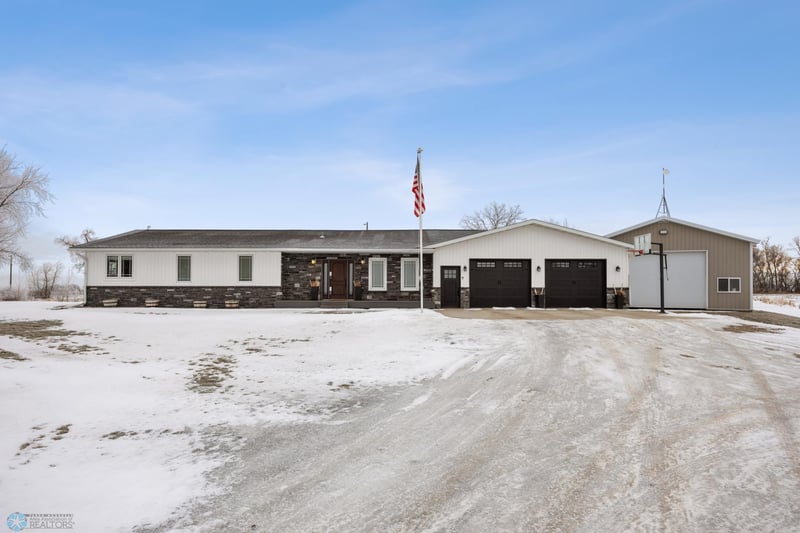 5798 250th St N, Hawley, MN 56549