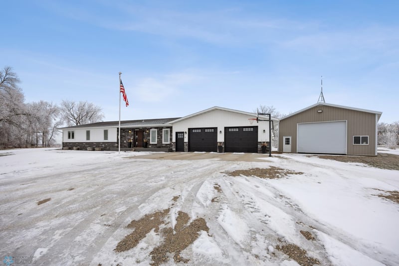 5798 250th St N, Hawley, MN 56549