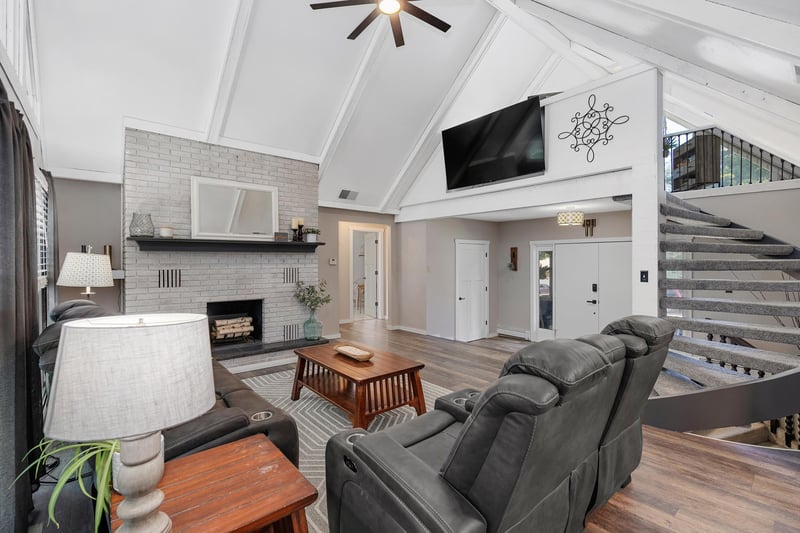 603 Manor Ct, Altoona, WI 54720